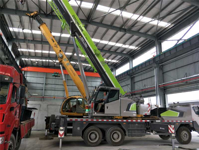 临夏县高空车出租需要注意哪些安全事项？