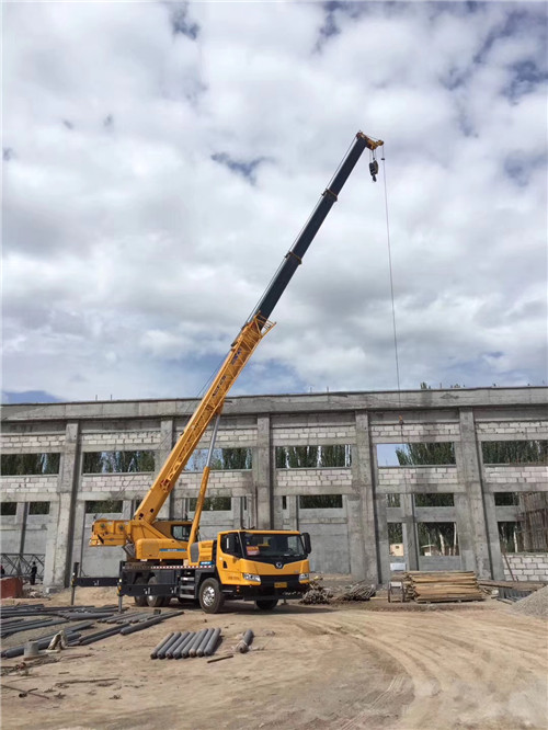 临夏县吊装作业前会做设备检查吗？安全保障措施有哪些？