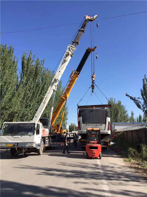 临夏县港口集装箱搬运案例